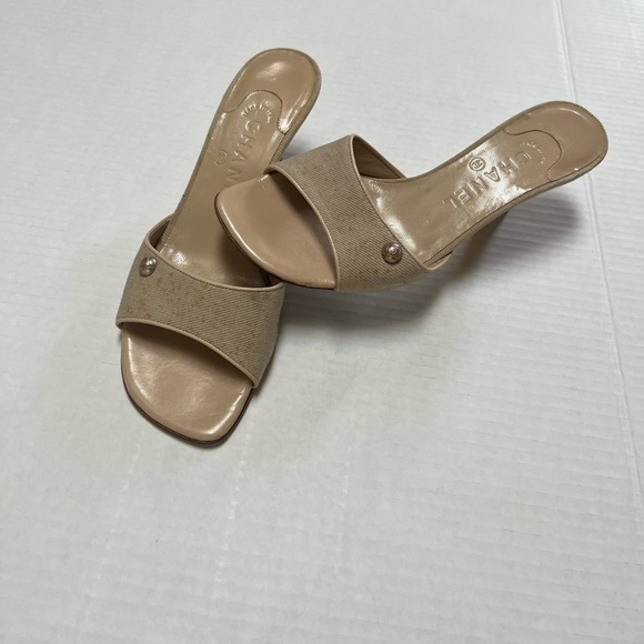 Chanel slide boho classic retro sandals heels Wheat color fabric silver logo 6.5 - Picture 2 of 15